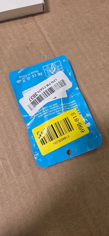 Photo 1 of SIMMAX 32GB Memory Stick USB 2.0 Flash Drives Swivel Thumb Drive Pen Drive (32GB Blue)