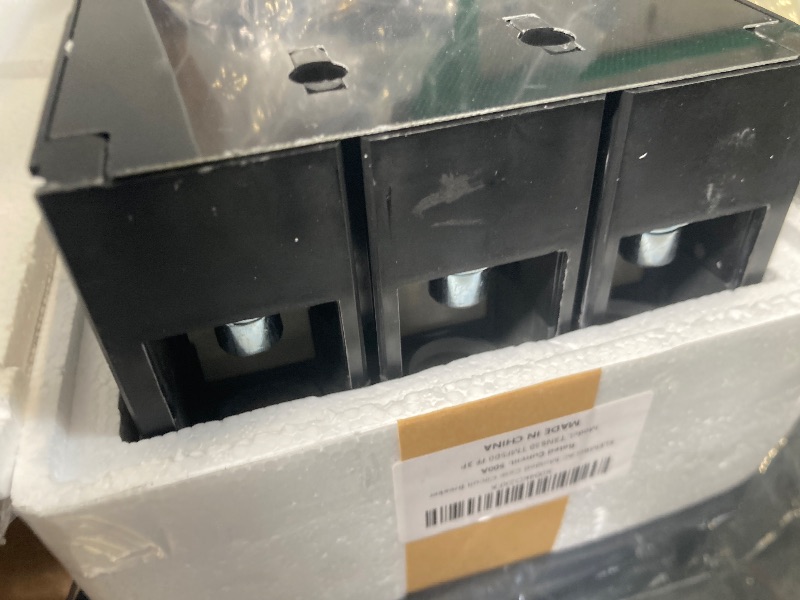 Photo 1 of ELEMRO MCCB Molded Case Circuit Breaker, 230V-550V AC, 80A-630A, 36KA Breaking Capacity, 3-Pole, Thermal Magnetic Release (500A)