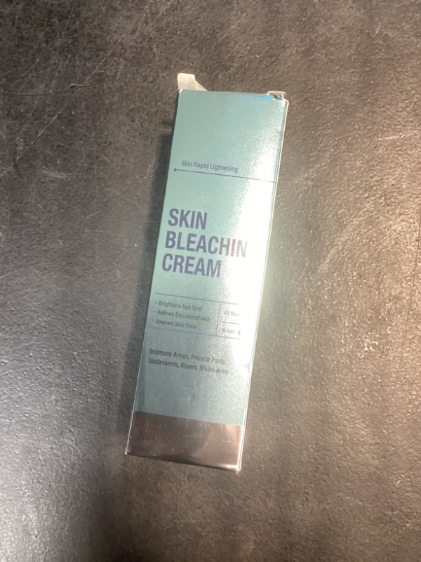 Photo 1 of Skim bleaching cream