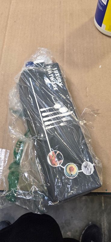 Photo 1 of 20pcs silverware