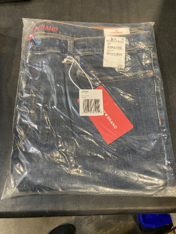 Photo 1 of lucky brand 121 slim straight sullivan 40x30