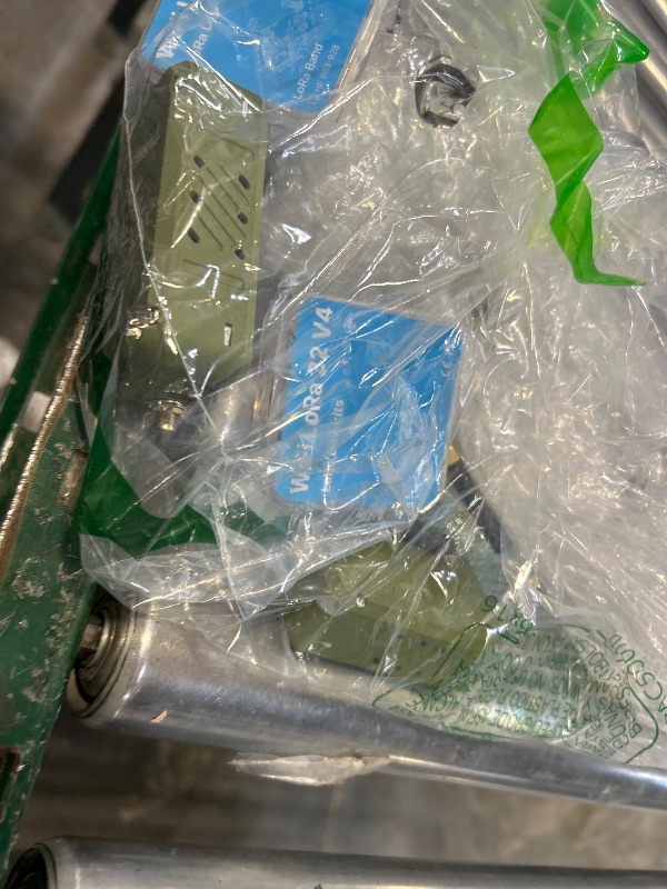 Photo 1 of Meshnology 2 Set ESP32 LoRa V4 Development Board +L76 GNSS Module +3000mAh Battery +Green Case, ESP32-S3 SX1262 LoRa WiFi Bluetooth 2MB PSRAM 16MB Flash 915MHz Antenna Support GPS Solar Meshtastic