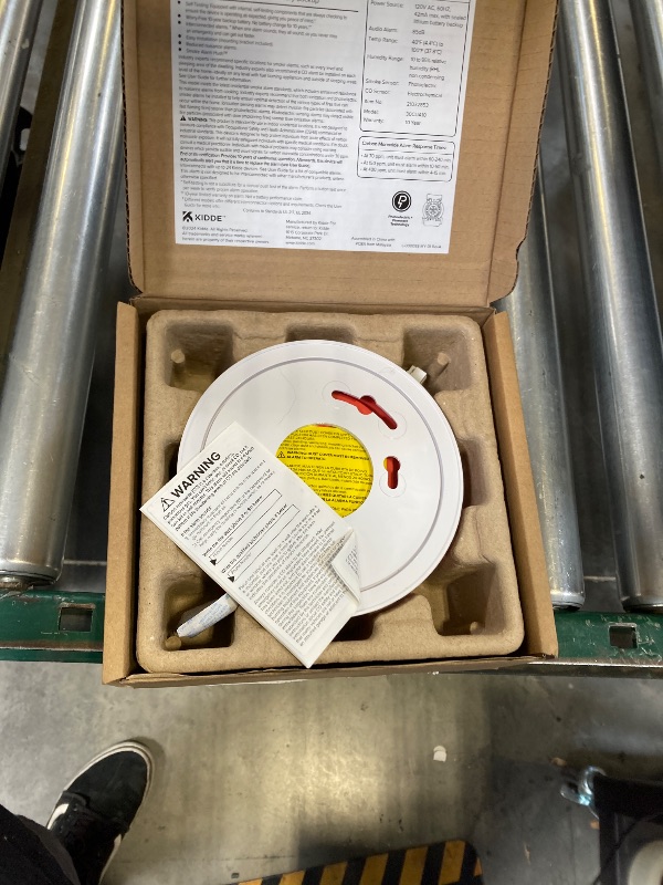 Photo 1 of Kidde  And Carbon Monoxide Detector, Hardwired with 10-Year Battery Backup, LED Status Lights, Interconnected, 85 dB Alarm, 5 inches, 30CUA10, 1 Pack
