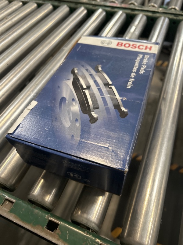 Photo 1 of BOSCH BE987H Blue Semi-Metallic Disc Brake Pad Set With Hardware - Compatible With Select Mercedes-Benz E320, E350; FRONT