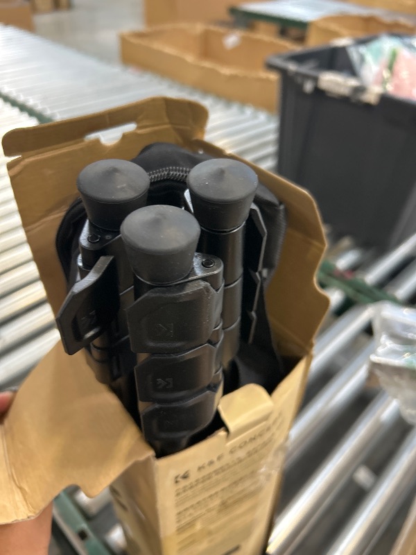 Photo 1 of K&F Concept 64 inch Camera Tripod with Rotatable Multi-Angle Center Column,Lightweight Travel Outdoor DSLR Tripods with 360 Degree Ball Head Load Capacity 8kg/17.6lbs, Cellphone Clips for Smartphone