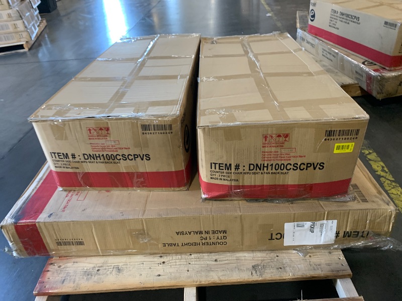 Photo 1 of ***FACTORY SEALED******TRUCK/TRAILER PICKUP ONLY*** Picket House Furnishings Grayson Grey Oak Rustic Dining Room Set with Square Table ( Seats 4 )
