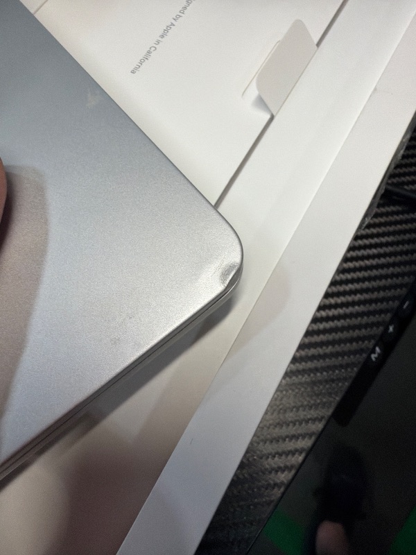 View 4 of ***MISSING POWER BLOCK***
Apple 2022 MacBook Air 13-inch Laptop with M2 chip: Built for Apple Intelligence, 13.6-inch Liquid Retina Display, 8GB Unified Memory, 512GB SSD Storage, 1080P facetime Camera, Touch ID; Silver
