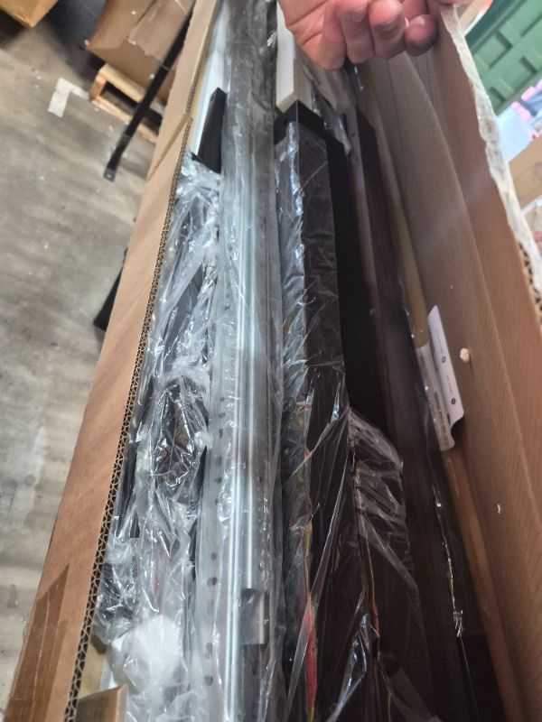 Photo 1 of ****************INCOMPLETE ITEM, THIS IS ONLY THE LEGS/FRAME, BOX WITH TABLE TOP NOT INCLUDED**************
GarveeHome 63-83" Extendable Dining Table, Industrial Rectangular Dining Room Table for 6-8 People, Expandable Kitchen Table with Heavy Duty Metal