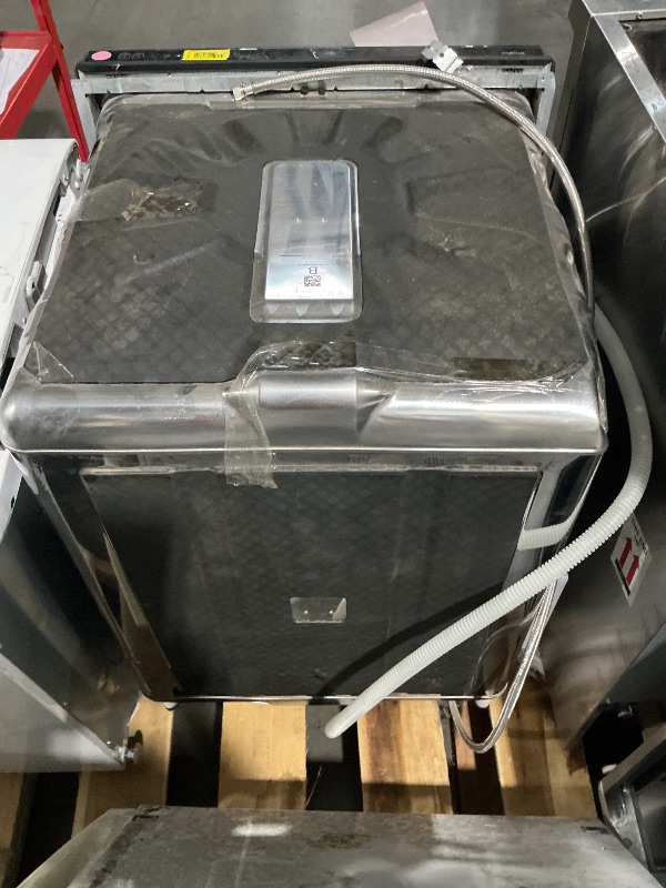Photo 1 of **TRUCK/TRAILER PICKUP RECOMMENDED - UNABLE TO TEST
parts only!!!!
**Whirlpool 24-in Top Control Built-in Dishwasher ( Black ) , Sani Rinse, Soak and Clean , 50-Decibel