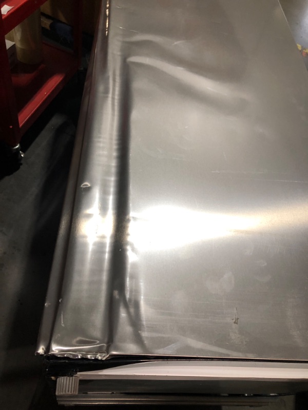 View 5 of ***MISSING PARTS***
MAJOR DAMAGE***
PARTS ONLY***
Vissani
7 cu. ft. Convertible Upright Freezer/Refrigerator in Stainless Steel Garage Ready