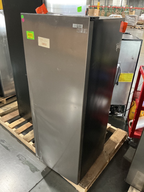 View 3 of ***MISSING PARTS***
MAJOR DAMAGE***
PARTS ONLY***
Vissani
7 cu. ft. Convertible Upright Freezer/Refrigerator in Stainless Steel Garage Ready