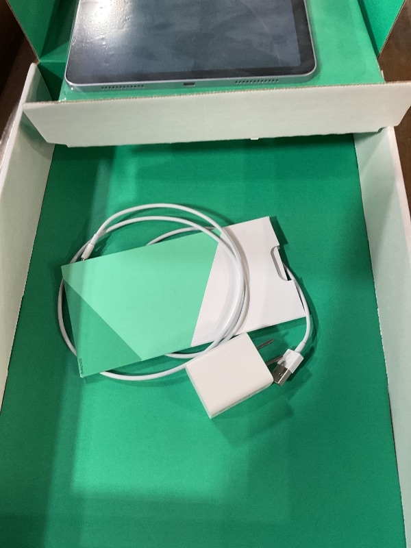 Photo 1 of ****PASSWORD/iCLOUD PROTECTED*****
Apple 11" iPad Air M2 Chip 128GB Wi-Fi Only - Purple (Renewed Premium)