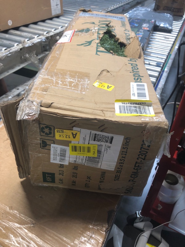 Photo 1 of ***FACTORY SEALED***Treepool 6FT Artificial Christmas Tree with 1413 PE&PVC Mixed Branch Tips, Unlit Hinged Premium Spruce Fake Xmas Trees, Green, Foldable Base