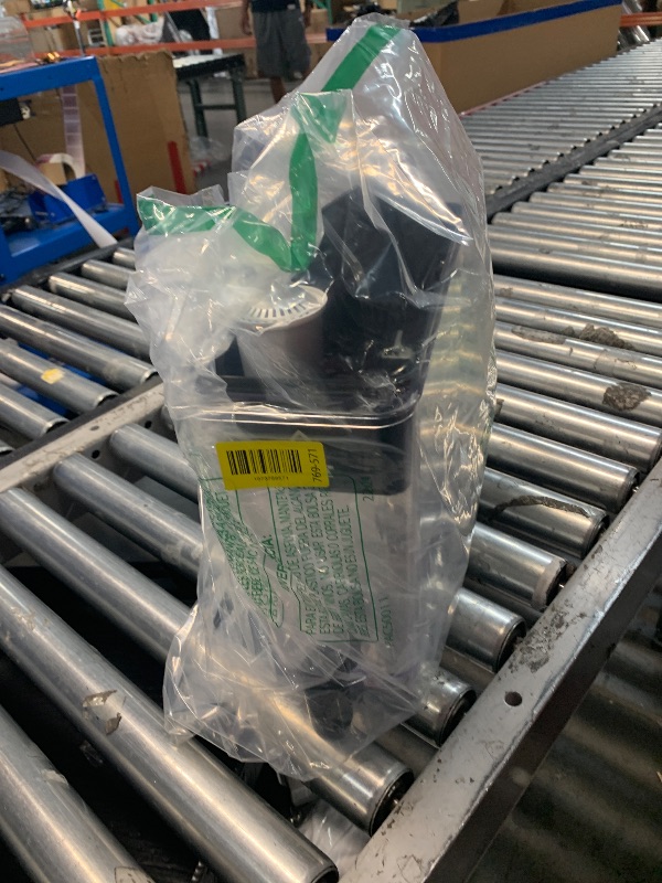 Photo 1 of ***MISSING PARTS***
Brita UltraMax Large Water Dispenser With Standard Filter, BPA-Free, Reduces Copper, Cadmium and Mercury Impurities, Lasts 2 Months or 40 Gallons, Includes 1 Filter, Kitchen Accessories, Large 27-Cup