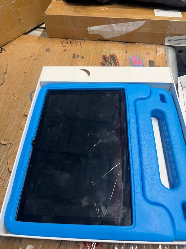 Photo 1 of ***CRACKED SCREEN***
COLORROOM 2026 Upgraded Android 15 Tablet, 10inch Kids Tablet, Octa-core CPU, 10GB+64GB+1TB Expand Tablets for Kids with Kids Space, Parental Control, 6000mAh Big Battery,Touchscreen Tableta,Blue
