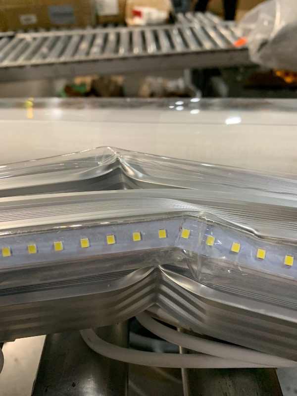 Photo 1 of ***DAMAGED - SEE NOTES/PICTURES***
SHOPLED 8FT 100W 15000LM 6000K Cool White High Output Linkable T8 Tube Fixtures, V-Shaped, 8 Foot Lights for Garage, Warehouse, 4 Pack