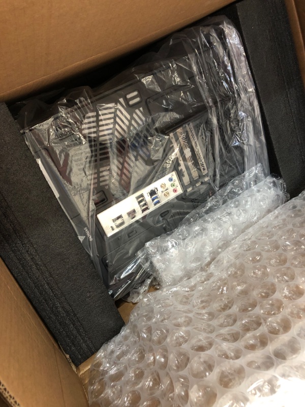 Photo 1 of ****MISSING RAM AND SSD, POWERS ON***
ZOTAC MEK Gaming PC Desktop, NVIDIA GeForce RTX 5090 32GB GDDR7, AMD Ryzen 7 9700X Up to 5.5GHz, 32GB DDR5, 2TB NVMe SSD, 1200W 80+ Gold PSU, WiFi 7, Windows 11 Pro