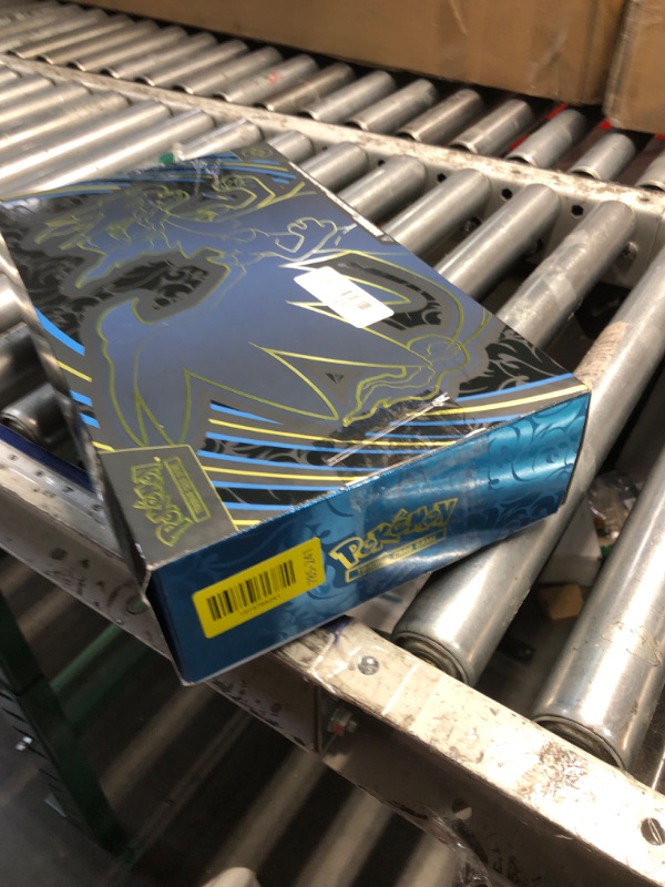 Photo 1 of ***DAMAGED - SEE NOTES/PICTURES*** Pokémon TCG: Mega Charizard X ex Ultra-Premium Collection