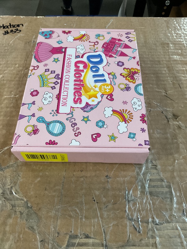 Photo 1 of ?195 Pcs Doll Clothes and Accessories Kit, Include Princess Gowns, Fashion Skirt, Slip Dresses, Tops, Pants, Bikini Swimsuits, Shoes, Crowns, Necklaces, Glasses, Hangers in Gift Box for 11"-12" Dolls