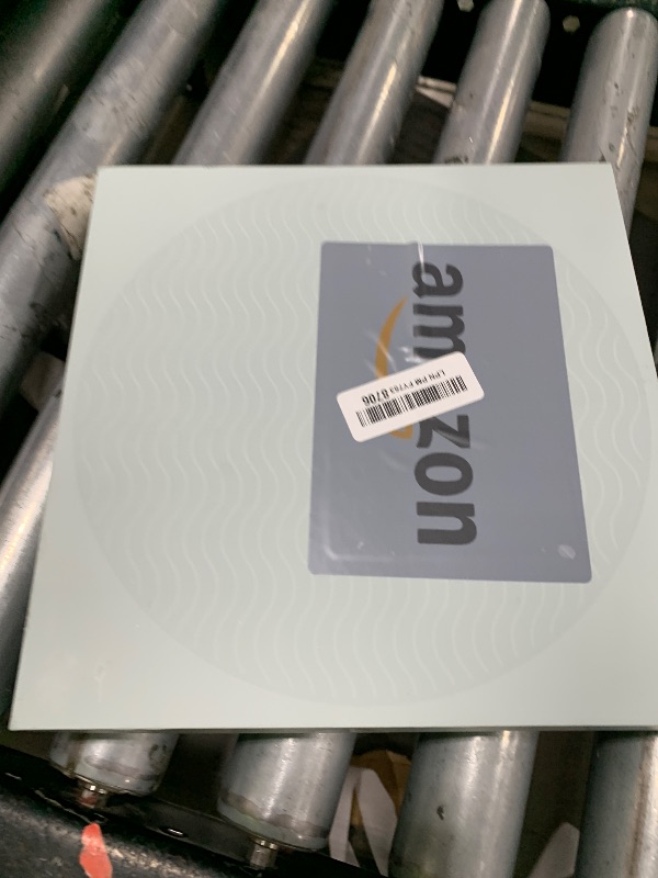 Photo 1 of Reusable Ice Pack for Injuries & Muscle Recovery – Large Flexible Cold Therapy Pack for Back, Hips & Thighs – Gel Ice Compress for Pain Relief & Swelling – Chilltherapy Swell