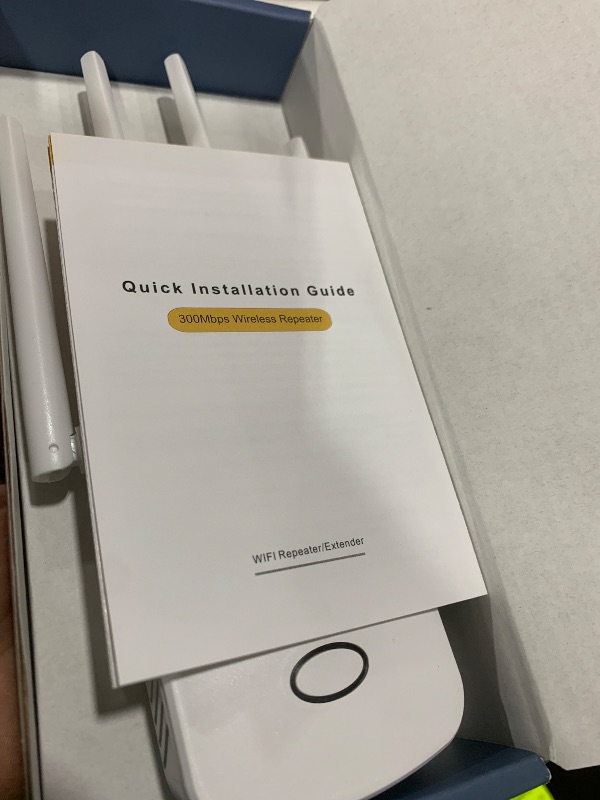 Photo 1 of WiFi Extender, 2.4GFCSGFHGHJKDC