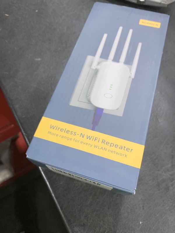 Photo 1 of WiFi Extender, 2.4GFCSGFHGHJKDC
