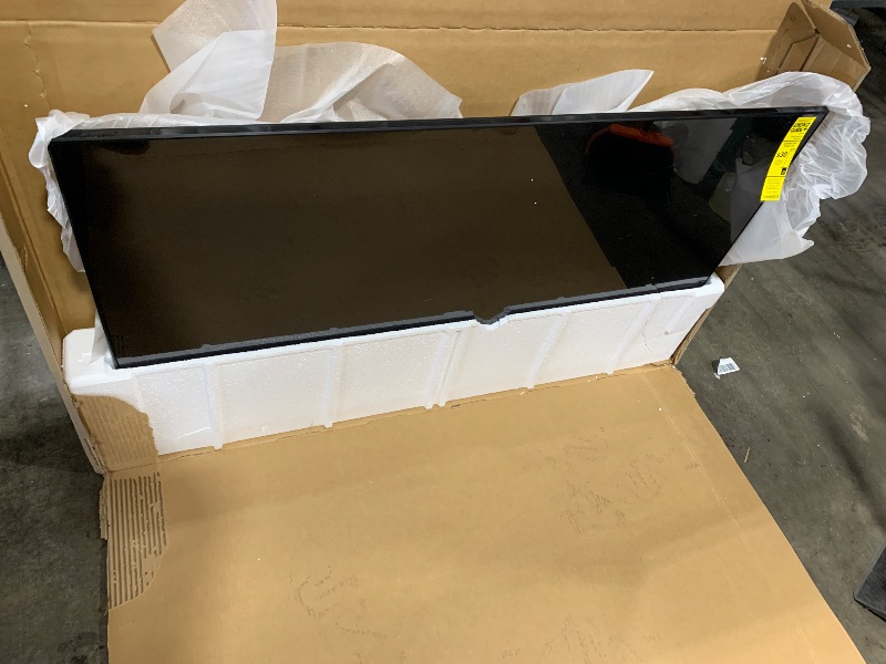 Photo 1 of SAMSUNG QLED 50 INCH TV - FOR PARTS ONLY 