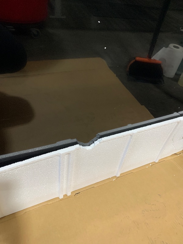 Photo 1 of SAMSUNG QLED 50 INCH TV - FOR PARTS ONLY 