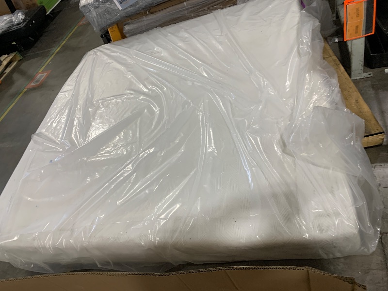 Photo 1 of Lucid 10 Inch Memory Foam Mattress - Medium Feel - Infused with Refreshing Bamboo Charcoal and Cooling Gel - Bed in a Box - Temperature Regulating - Pressure Relief - Breathable - King Size