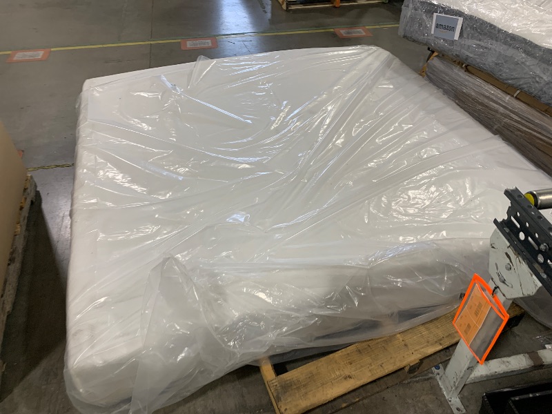 Photo 1 of Lucid 10 Inch Memory Foam Mattress - Medium Feel - Infused with Refreshing Bamboo Charcoal and Cooling Gel - Bed in a Box - Temperature Regulating - Pressure Relief - Breathable - King Size