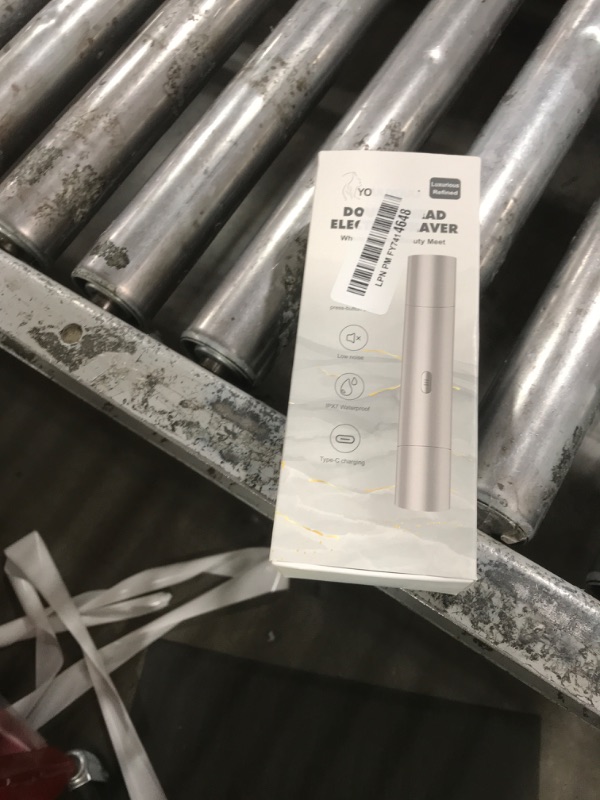 Photo 1 of 2-in-1 Body Face Bikini Trimmer