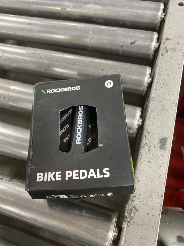 Photo 1 of ROCKBROS Lightweight Mountain Bike Pedals Nylon Fiber Bicycle Platform Pedals for BMX MTB 9/16" Black