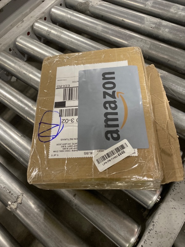 Photo 1 of Pocket Door Privacy Lock with Keys,Modern Rectangular Pocket Door Hardware, Finger Flush Pulls with Edge Pull for Pocket Doors, Sliding Doors,Folding Doors etc (Gold, with Keys)