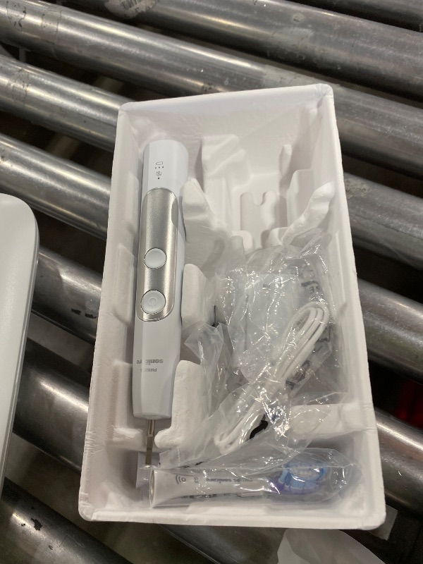 Photo 1 of Philips Sonicare ExpertClean 7500 White, Rechargeable Electric Power Toothbrush, HX9690/06