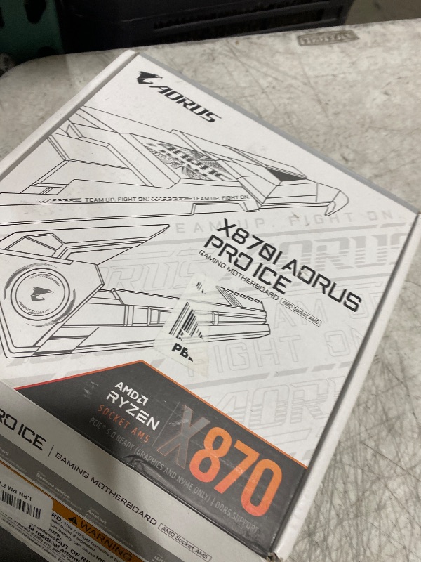 Photo 1 of GIGABYTE X870I AORUS PRO ICE AMD AM5 LGA 1718 Motherboard, Mini-ITX, DDR5, 2X M.2, PCIe 5.0, USB-C, WIFI7, 2.5GbE LAN, EZ-Latch, 5-Year Warranty