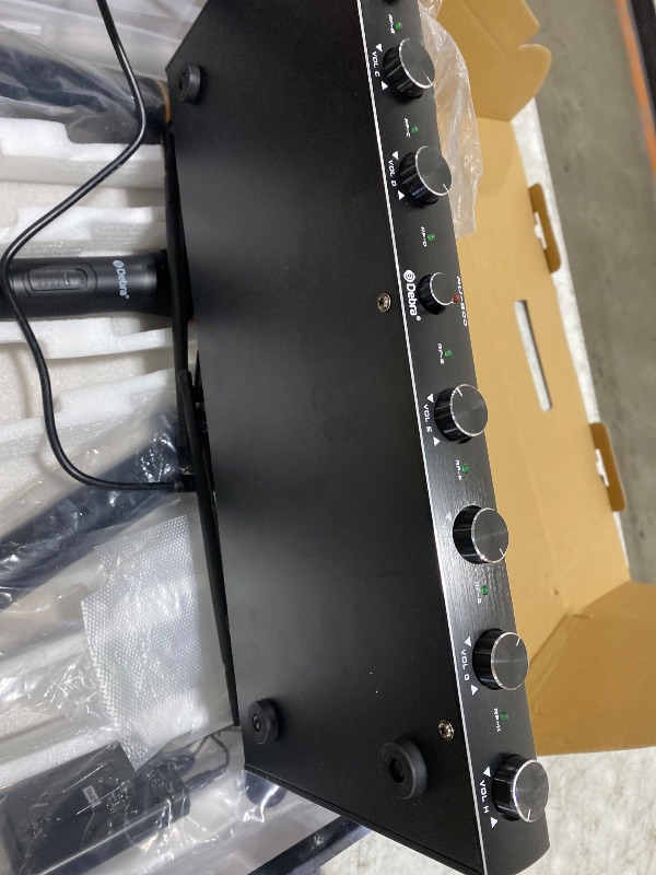 Photo 1 of D Debra Audio AU800 Pro UHF 8 Channel Wireless Microphone System with Cordless Handheld Lavalier Headset Mics, Metal Receiver, Ideal for Karaoke Church Party (4 Handheld & 4 Bodypack)