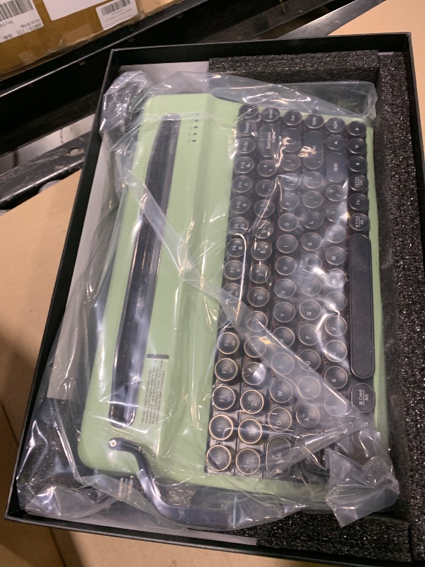 Photo 1 of YUNZII QL75 Wireless Typewriter Hot Swap Retro Mechanical Keyboard,Punk Round Keycaps,RGB Backlit QMK/VIA Programmable, Multi-Device Keyboard with 2.4GHz/Type-C/BT5.0 (Green, Cocoa Cream V2 Switch)