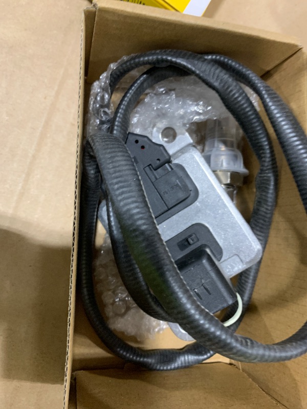 Photo 1 of DrCax 12671387 NOx Nitrogen Oxide Sensor Upstream Inlet Compatible with Chevrolet Express Silverado GMC Savana Sierra 2500 3500 4500 Replace 5WK9 6631H 12642310 12669594