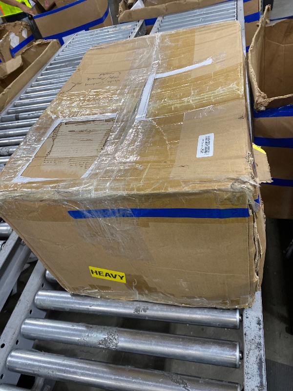 Photo 1 of 6PCS Inflatable Mirror Ball PVC Airtight Shiny Balls Inflatable Large Size Hanging&Standing Disco Ball Silver & Gold & Iridescent Giant Mirror Ball for Party & Wedding & Event Decoration