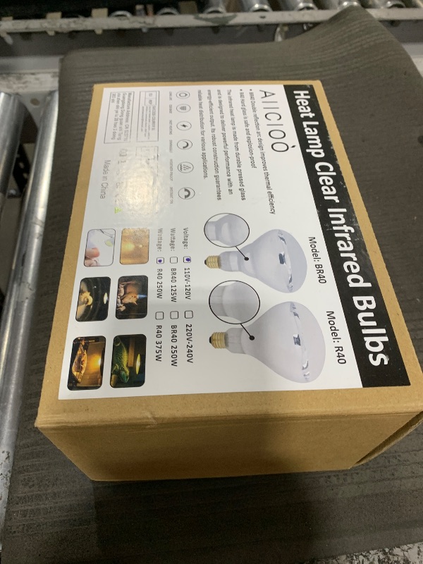 Photo 1 of Aiicioo 250W R40 Clear Heat Lamp Bulb R40 Incandescent Heat lamp Bulb for Pets Flood Light Bulb for Chickens Clear Infrared Bath Light E26 Base 2 Pack