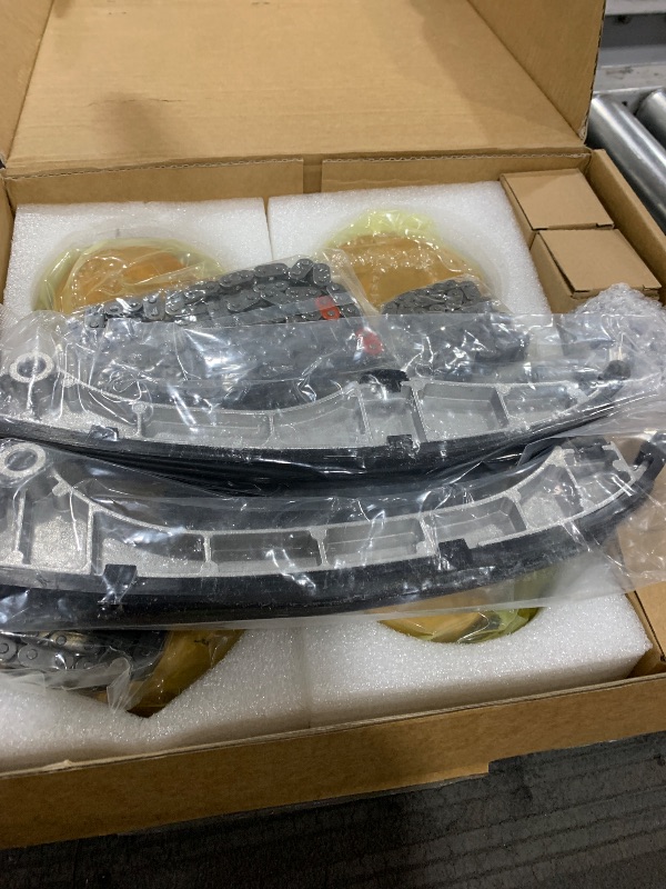 Photo 1 of Timing Chain Kit 5.7L w/VVT Phasers Fits for Toyota Tundra/Sequoia/Land Cruiser fits for Lexus LX570 2008–2021 90922S 13506-38020 13506?0S010 13050-38010 13522-38030