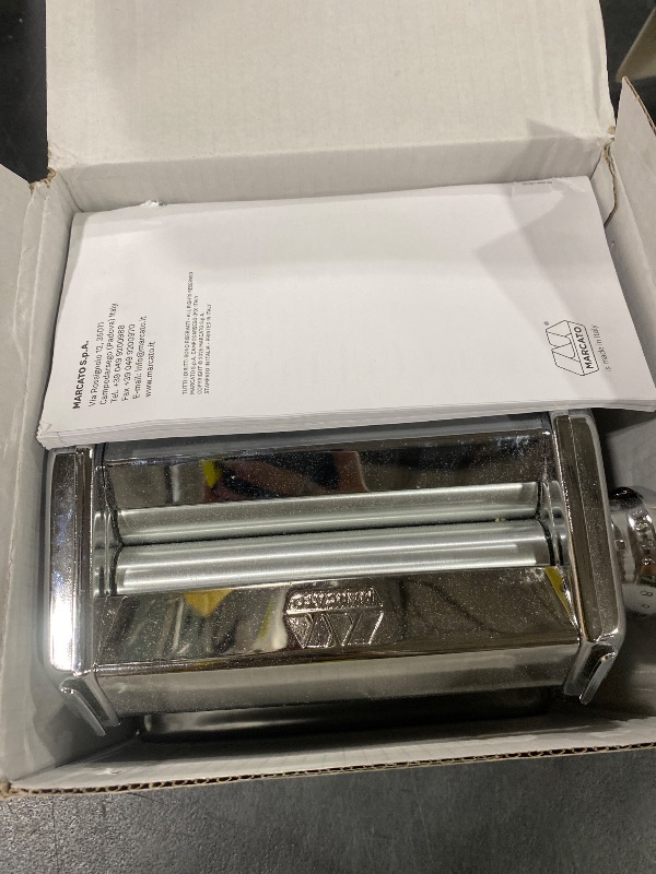 Photo 1 of MARCATO Made in Italy Atlas 150 Classic Manual Pasta Maker Machine, Chrome Steel with Black Hand Crank. Makes Lasagna, Fettuccine & Tagliolini.