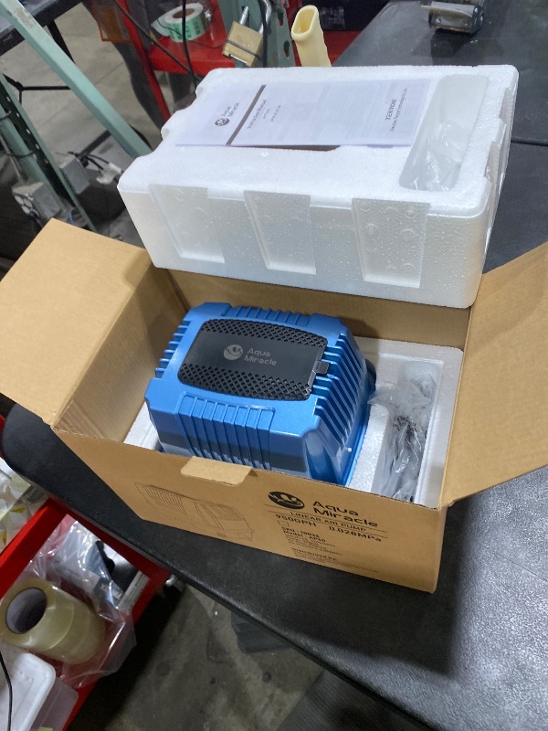 Photo 1 of AquaMiracle Linear Air Pump AP40 for Pond Aeration, 635GPH Septic Air Pump Pond Aerators for Outdoor Ponds, Hydroponic, Waste Treatment, Aquarium, Fish Farm, Seafood Restaurant