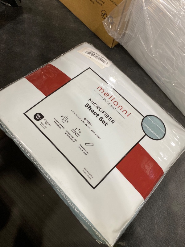 Photo 1 of Mellanni Queen Sheets Set - 4 PC Iconic Collection Bedding - Hotel Luxury, Extra Soft, Cooling Bed Sheets - Wrinkle, Fade, Stain Resistant (Queen, Spa Blue)