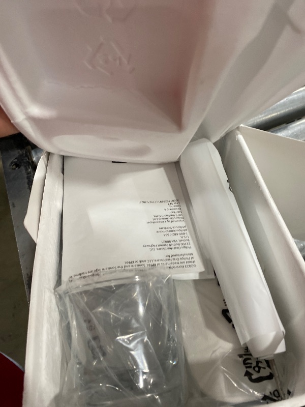 Photo 1 of Philips Sonicare DiamondClean Smart 9500 Electric Toothbrush, Sonic Toothbrush with App, Pressure Sensor, Brush Head Detection, 5 Brushing Modes and 3 Intensity Levels, White, Model HX9923/01