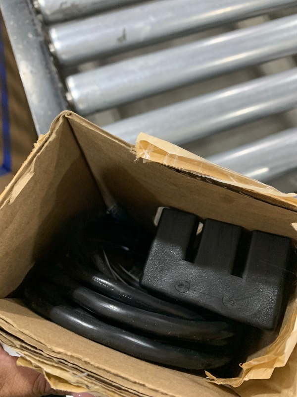 Photo 1 of Zodiac R0402800 16-Feet DC Power Cord Replacement for Zodiac AquaPure Electronic Salt Water Chlorine Generator