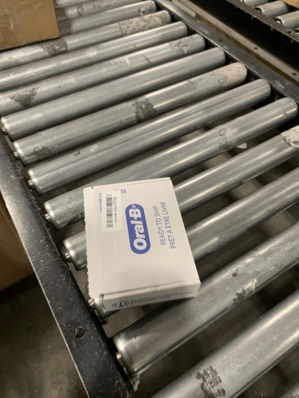 Photo 1 of Oral-B iO Ultimate Clean Replacement Brush Heads, 5 Count, 4 Ultimate Clean + 1 Gum & Sensitive White