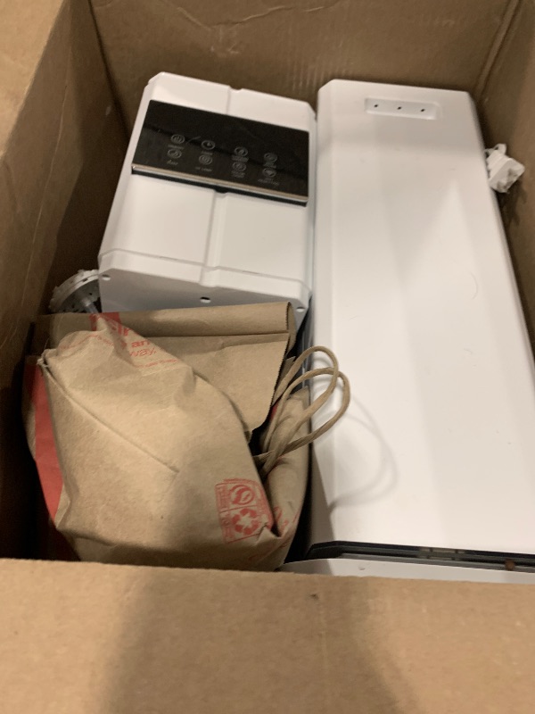 Photo 1 of **********MISSING PARTS*******
Zeova 9L/2.4Gal Smart Cool Mist Humidifier, Top Fill Quiet Humidifier Large Room, Covers 550ft², App & Remote Control, 60H Runtime, 7 Colors Light, White