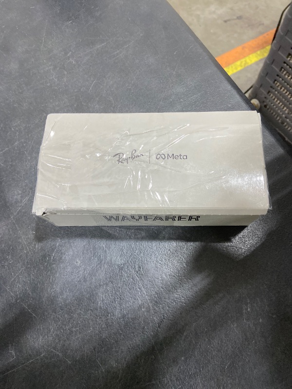 Photo 1 of Ray-Ban Meta (Gen 1), Wayfarer, Matte Black | Smart AI Glasses for Men, Women —12 MP Camera, Open-Ear Speakers for Audio, Video Recording and Bluetooth —Transitions® Green Lenses —Wearable Technology