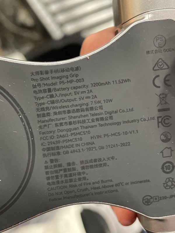 Photo 1 of ?for iPhone 17 Pro Only? TELESIN Master Grip Kit, Magnetic Phone Camera Grip Kit Built-in 3200mAh Battery - Wireless Charging - Graphene Case for iPhone Cooling - DSLR Style Grip Handle Holder